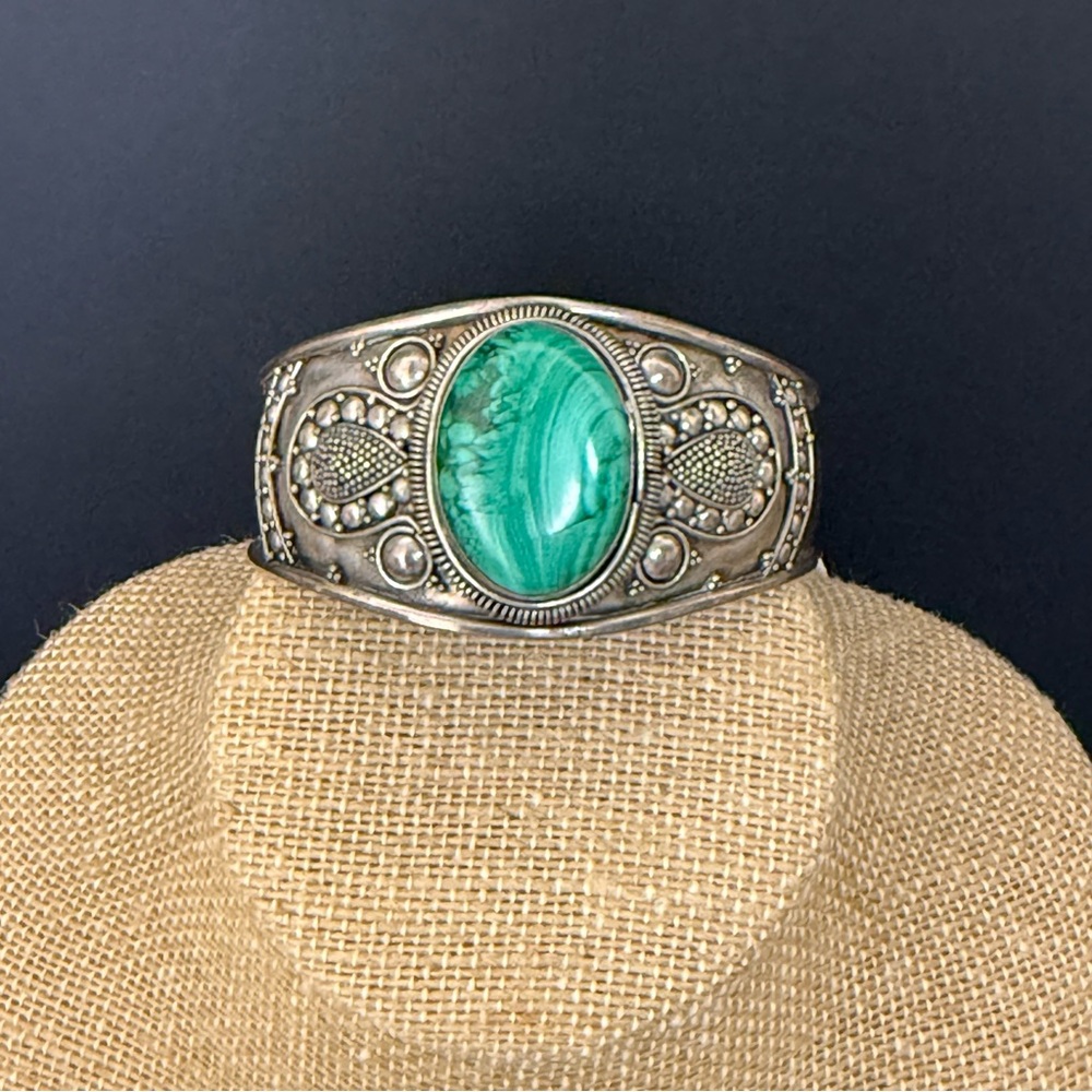 925 Sterling Silver Native American Style Cuff Bracelet with Green Stone/Glass